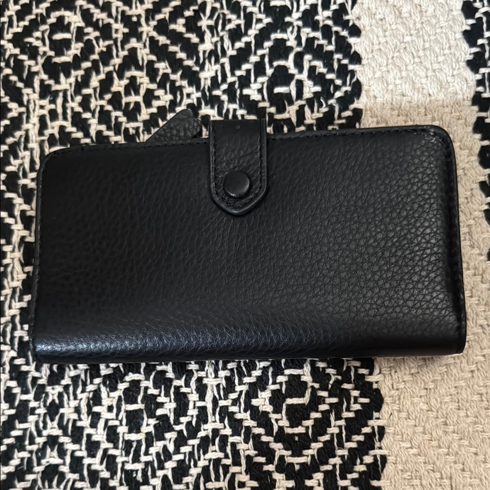 Black Vera Bradley Wallet